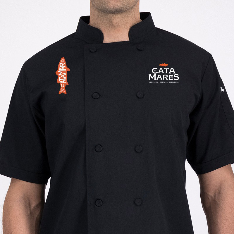 Diseño aplicación Logo Uniforme Restaurante Mariscos El Catamares Lilián Féres Agencia Publicidad